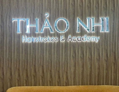 Thi công bảng hiệu salon tóc